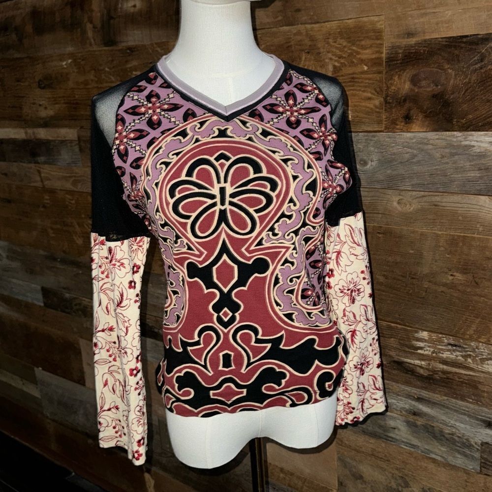 Custo Barcelona vtg graphics T with mesh shoulders, embroidered sleeves EUC SZ M